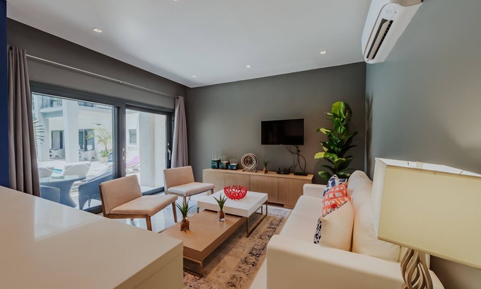Opal Apartment | Waykiri Unit A-02 - Luxurious Apartment with private patio, Noord Area