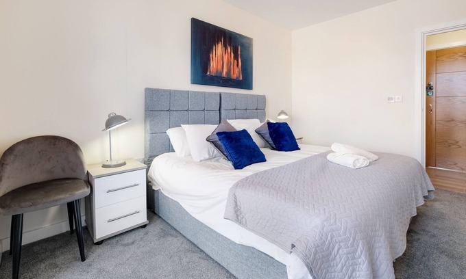 Wednesbury Apartment | Wednesbury, 1 Bedroom Apartment 206 with Parking