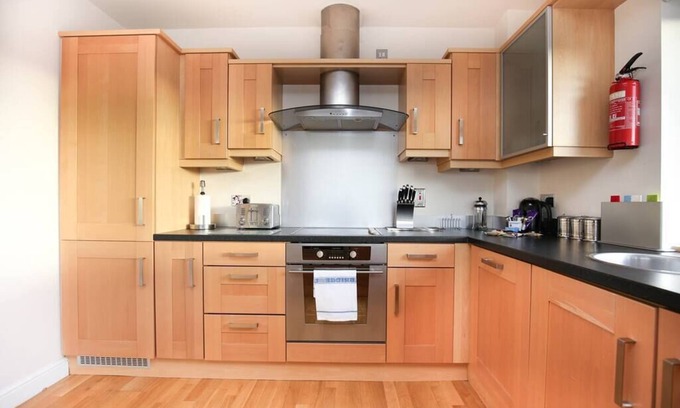 Gosforth Apartment | Week2Week Stunning Gosforth Apartment