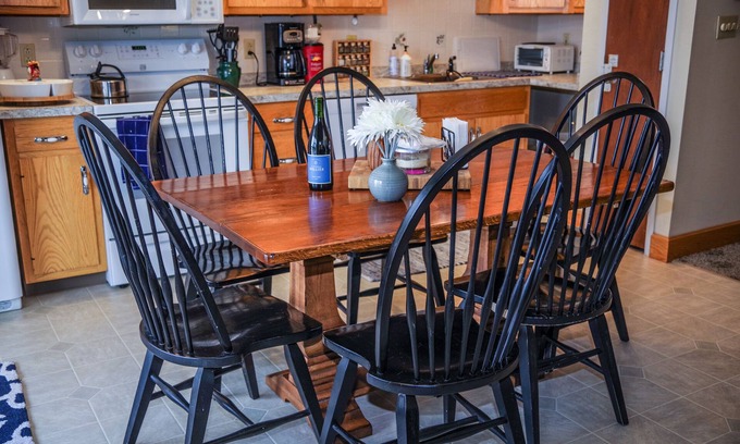 Jeffersonville Condo | Weekend Family Getaway @Smugglers Notch