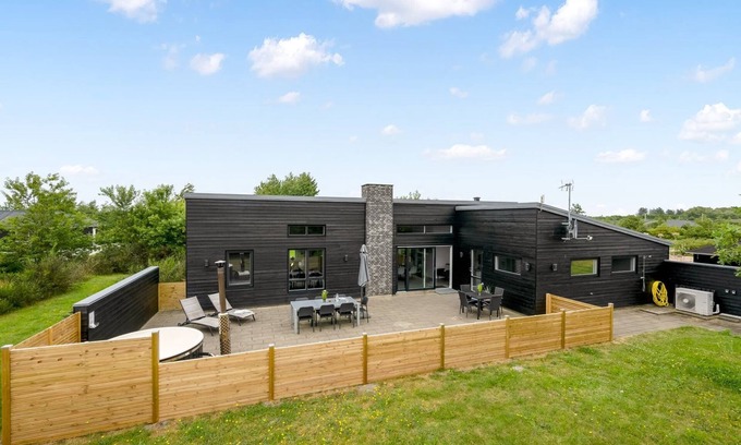 Skaven Strand House | "Weike" - 950m to the fjord by Interhome