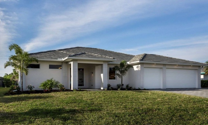 Fort Myers Villa | Weiss Comfortable holiday residence