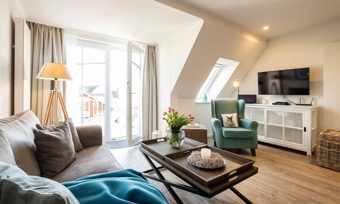 Busum Apartment | Weisse Villa - Apartment für 2 Personen am Hafen von Büsum