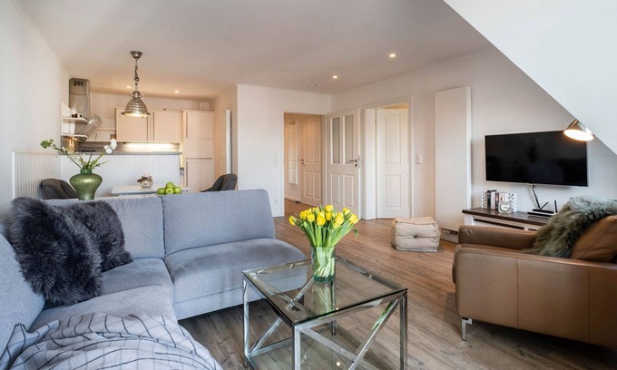 Busum Apartment | Weisse Villa - Apartment for 2 persons at the harbor of Büsum