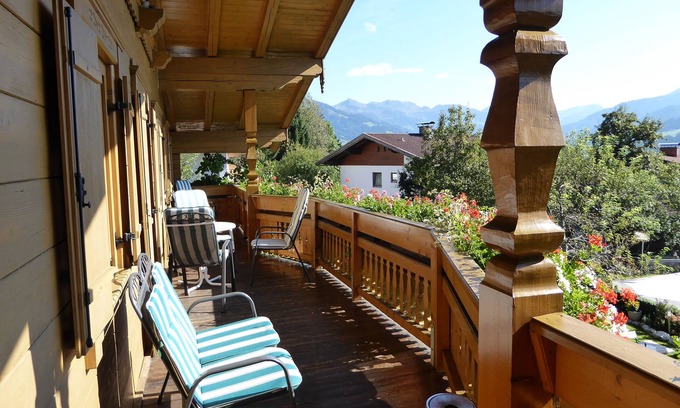 Hopfgarten Markt Apartment | Welcome to the comfortable Tyrolean house!