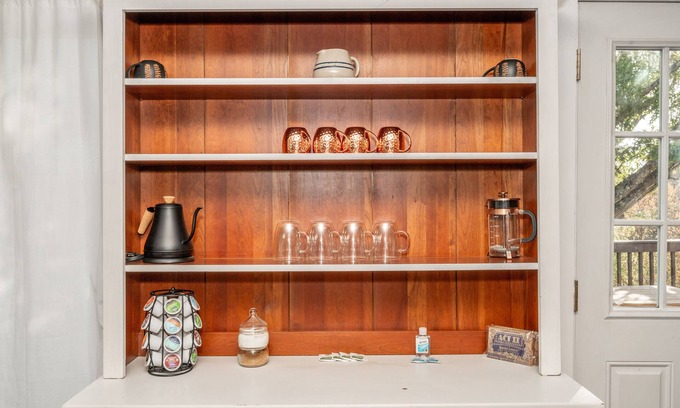 Elsmere House | Welcome Home! Lovely 3 BDR Just ½ Hour to Cinci or Ark Encounter