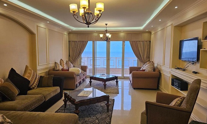 Bab Sharqi Apartment | Welcome sea view - families only