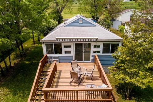 Hammondsport House | Welcome to Blue Bungalow-Waneta