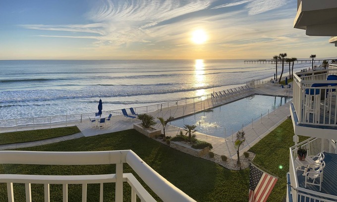 Daytona Beach Shores Condo | Welcome to "Maui on the Mainland" @ Surfside Club - Daytona Beach Shores!