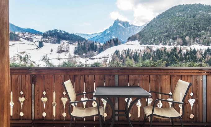 Tisana Apartment | Welcome to the Farm - "Fewo Vajolet Paalhof" with Mountain View