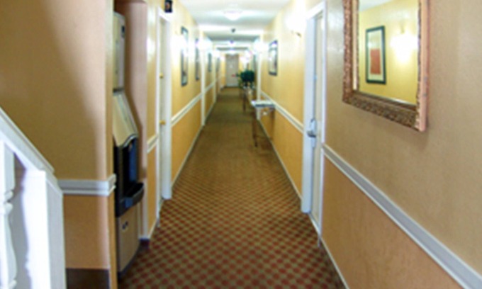 Taft House | Welcome to the Holland inn suites room with King Bed.