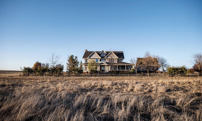 Elgin House | Welcome to The Rancho – a peaceful retreat at 5000ft.