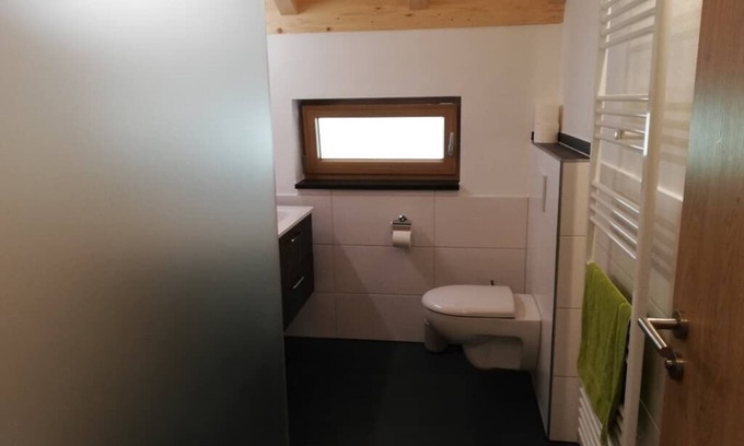 Bobrach Apartment | Welcome to the spacious Hofblick vacation apartment!