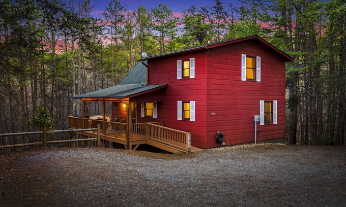 Murphy Cabin | Welcome to your new favorite escape in Murphy, NC by Lees Acres