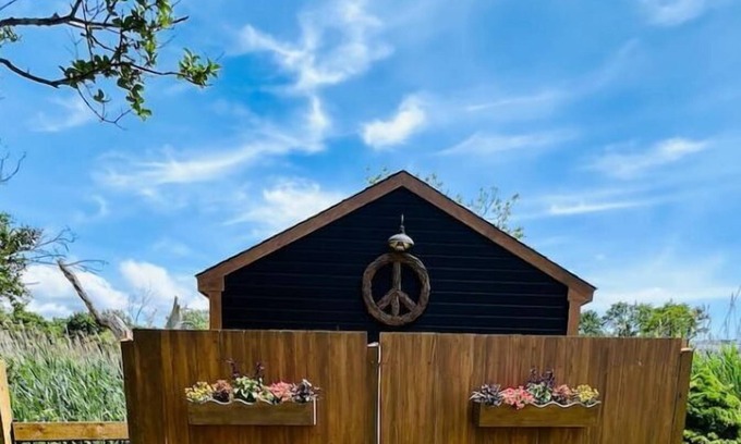 Guilford House | 🌾Welcoming Tiny Home! Downtown & Beachy☀️