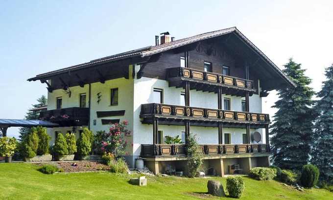 Runding Apartment | Well-kept apartment with balcony near the Bavarian Forest