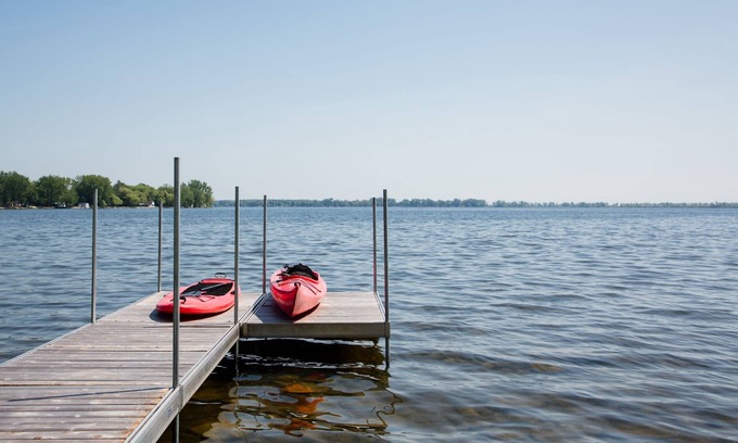 Carrying Place House | Wellers Landing - Prince Edward County Lakehouse