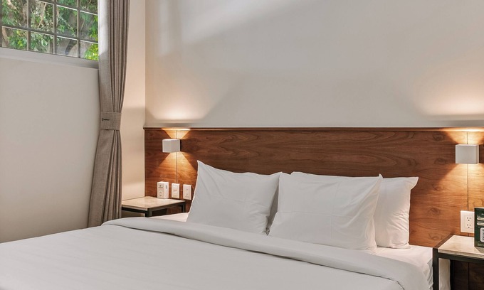 Downtown Queretaro Apartment | Wenceslao By Homirent