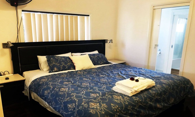 Fairy Meadow House | We’re closed because we’ve long term rental