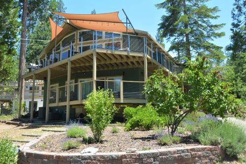 Bass Lake House | Werner Lake Front