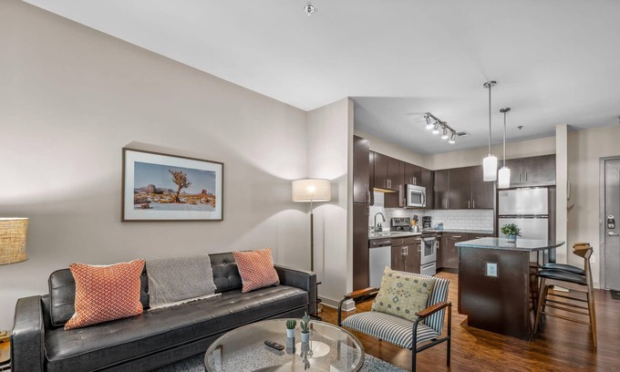 Downtown Decatur Apartment | West Home: New Apt in Decatur Square