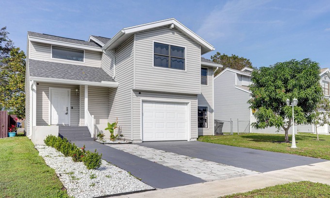 Palm Beach - West Palm Beach House | West Palm Beach Lake House: Near Beaches!