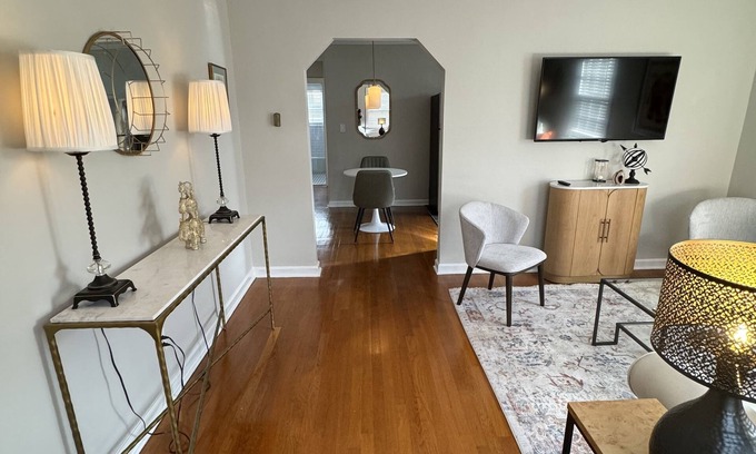 Richmond Apartment | Westfield Gold