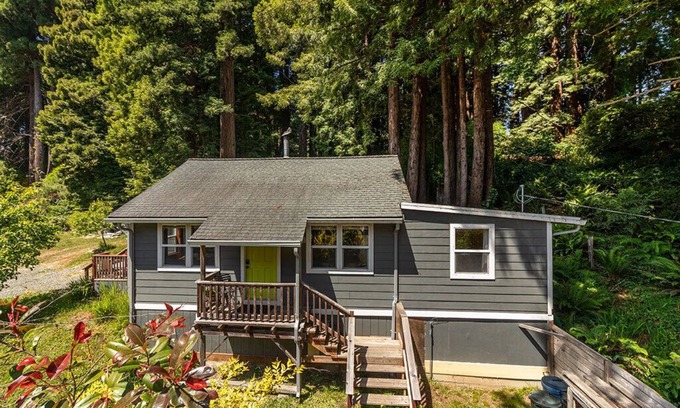 Trinidad House | Westhaven Woods~Low rate special! Near beach & Redwoods!