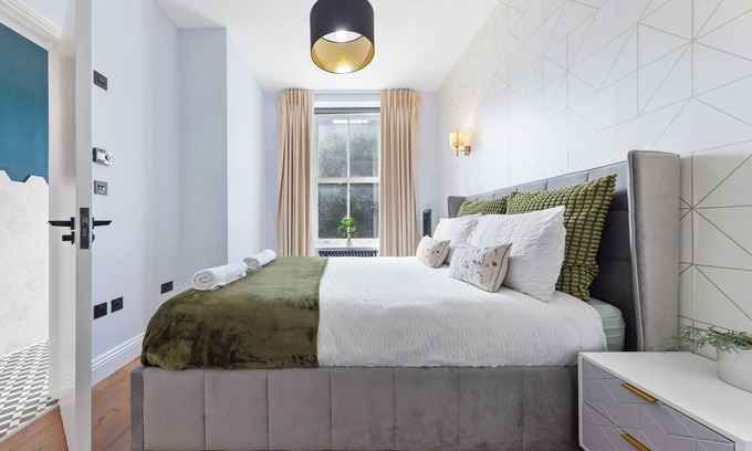Vincent Square Apartment | Westminster Comfort, 2Bedroom, w/AC Near Big Ben and Buckingham Palace