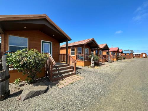 Westport Hotel | Westport Inn Cabins