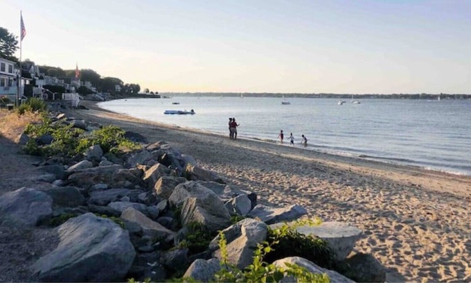Potowomut House | Whaler's Inn - 2nd from Water + 1min Walk to Beach