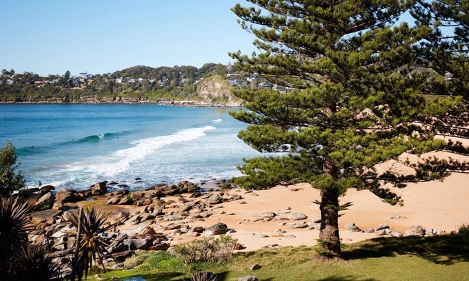 Whale Beach House | Whaley Beachfront by Contemporary Hotels