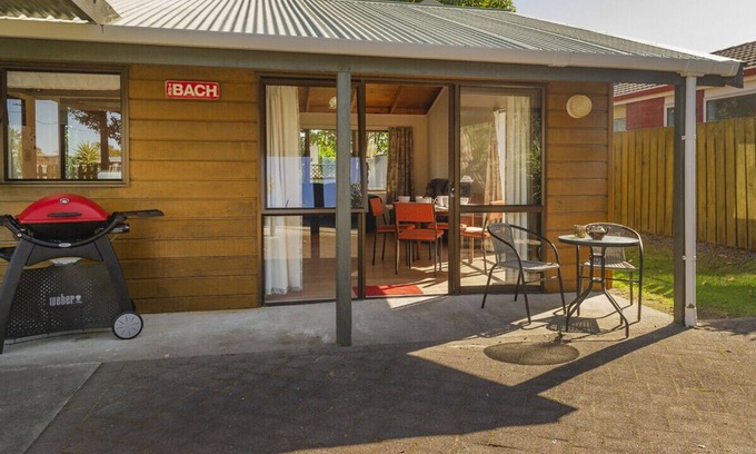 Whangamata Cottage | Whangamata Wonder - Whangamata Holiday Home