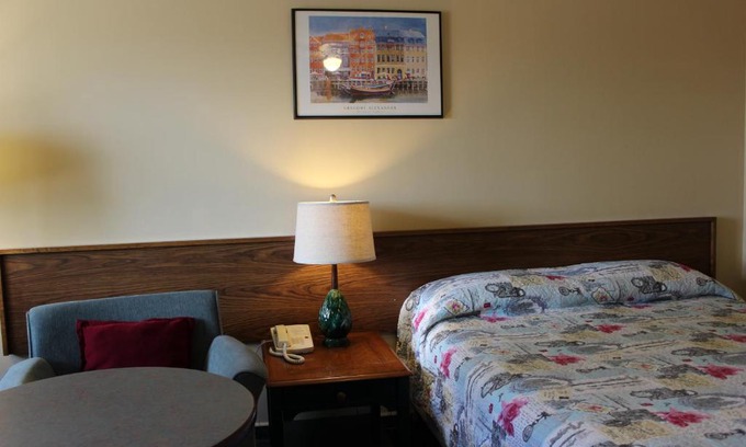 Vulcan Hotel | Wheatland Motel