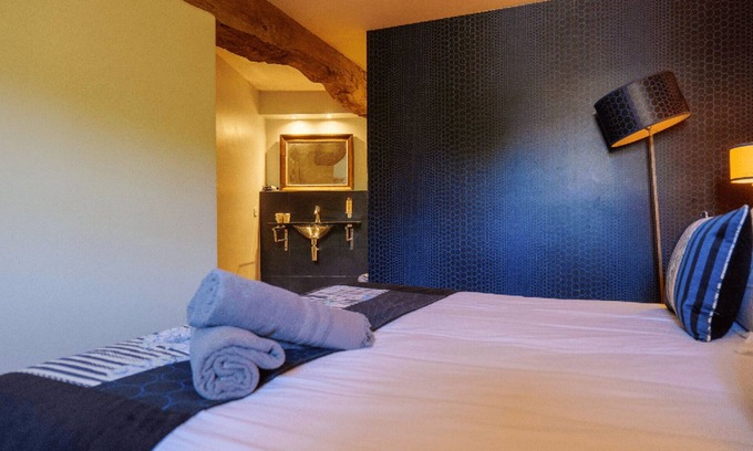 Candes-Saint-Martin House | When heritage, art and well-being meet