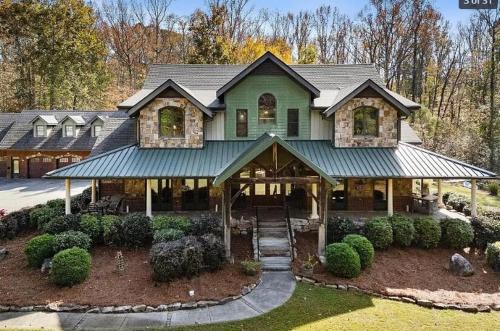 Johns Creek Villa | Whimsical Estate