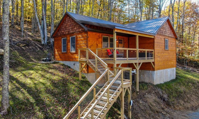 Beech Mountain Cabin | Whiskey Rock - Beech Mountain, private, hot tub