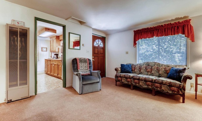 Nevada City Cabin | White Birch Cabin at Piety Hill Cottages