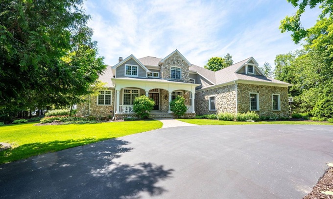 Egg Harbor House | White Cliff Water Front Home, the Finest in Door County!