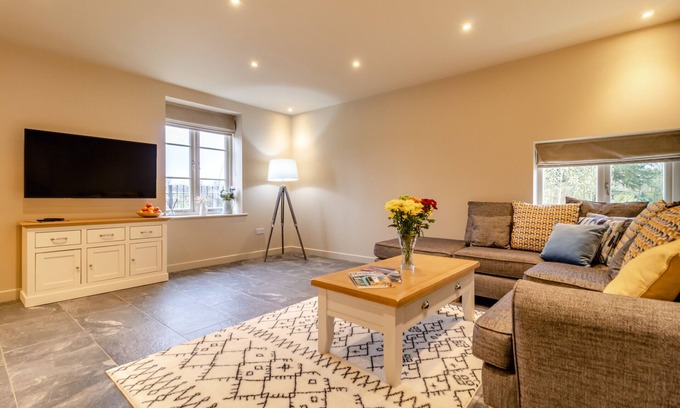 Halesworth House | White House Lodges - Meadow