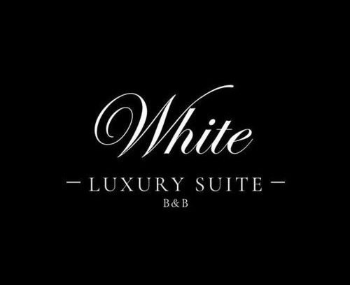 Stornara House | White Luxury Suite