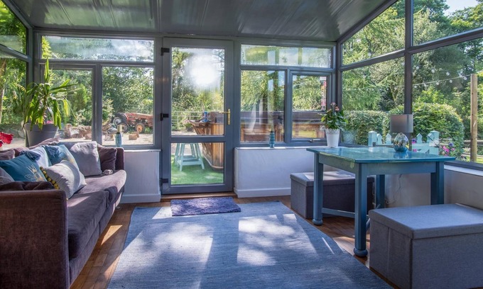 Narberth House | White Mill - 4 Bed Holiday Home - Lampeter Velfrey