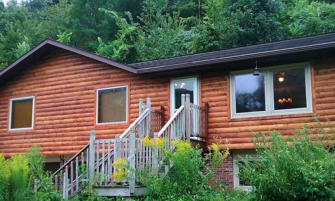 Lansing Cabin | White Pines w/ Swimming Pond & Hot Tub
