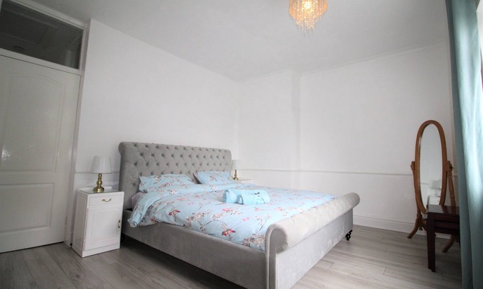 Whitley Bay House | Whitley Bay - Sleeps 6 - Refurbished Throughout