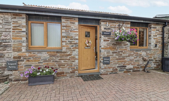 Saltash Cottage | WHITSAND, pet friendly, luxury holiday cottage in Tideford