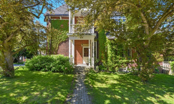 Brockville House | Why rent a brick and glass box when you can step back in time to the late 1800s?