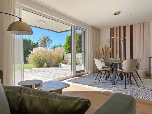 Seekirchen am Wallersee Apartment | "Wiesenblick" - Premium Apartments Seekirchen, mit Garten