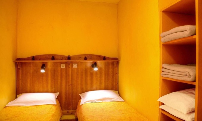 Lanslevillard Apartment | Wifi, 200m from ski slopes, fitness, sauna, balcony, parking, tv, ski locker, 36m², Val Cenis