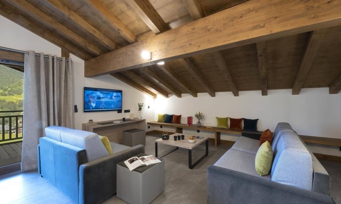 Les Contamines-Montjoie Apartment | Wifi, fitness, swimming pool, sauna, hammam, balcony, parking, tv, ski locker, 140m²