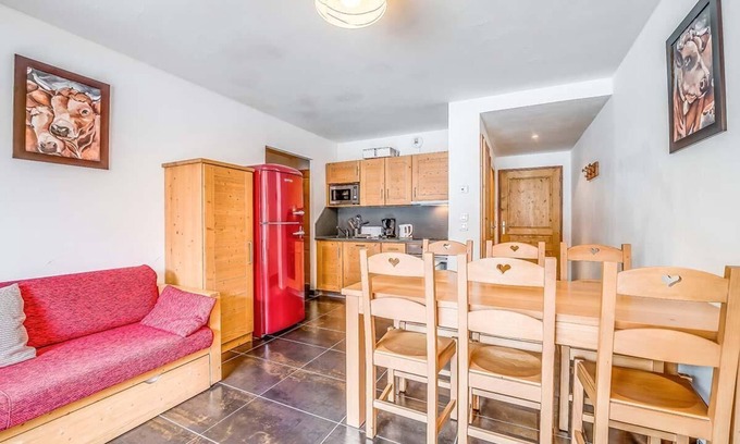 Les Almes Apartment | Wifi, ski-in/ski-out & foot of the slopes, 1st floor, terrace, tv, ski locker, 50m², Tignes